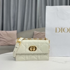 Christian Dior Montaigne Bags